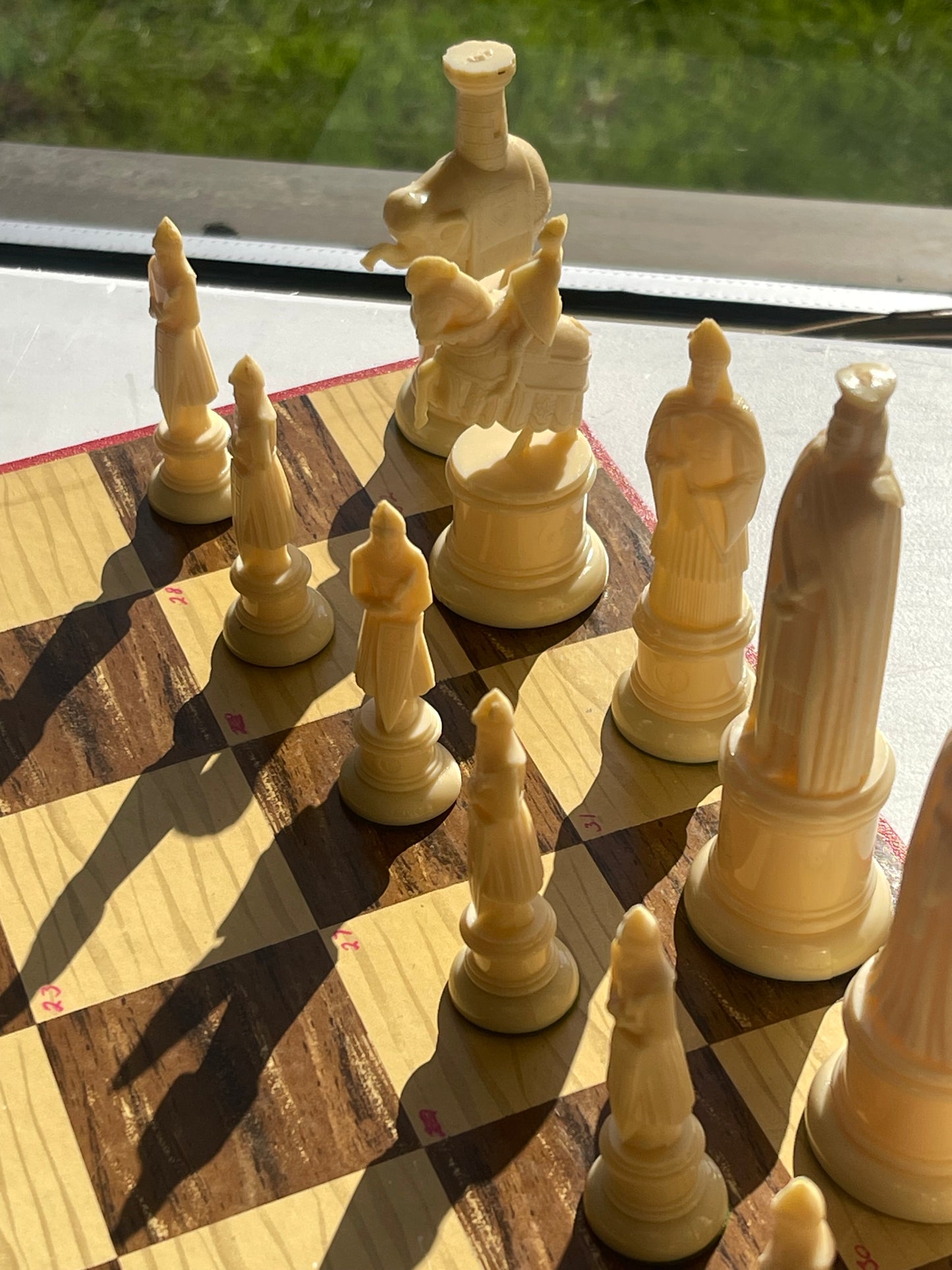 1947 CHESS SET Kingsway REPLICA of 11th CENTURY Florentine FIGURES Italian Chess