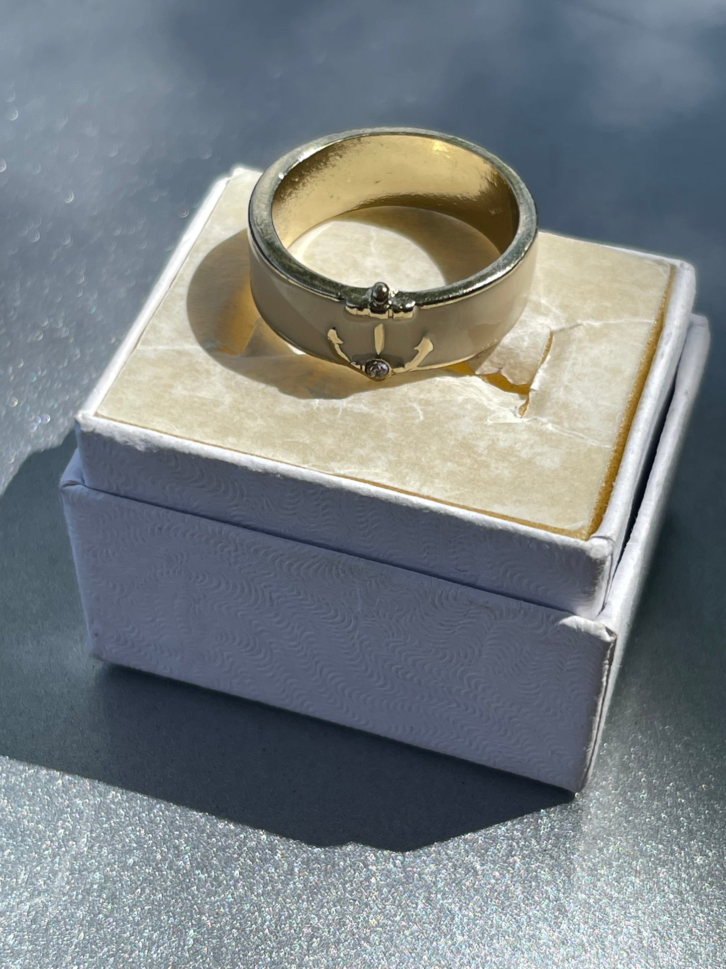 Vintage Stephanie Fornash Kennedy Jewelry Gold & Enamel Band Ring Navy Anchor