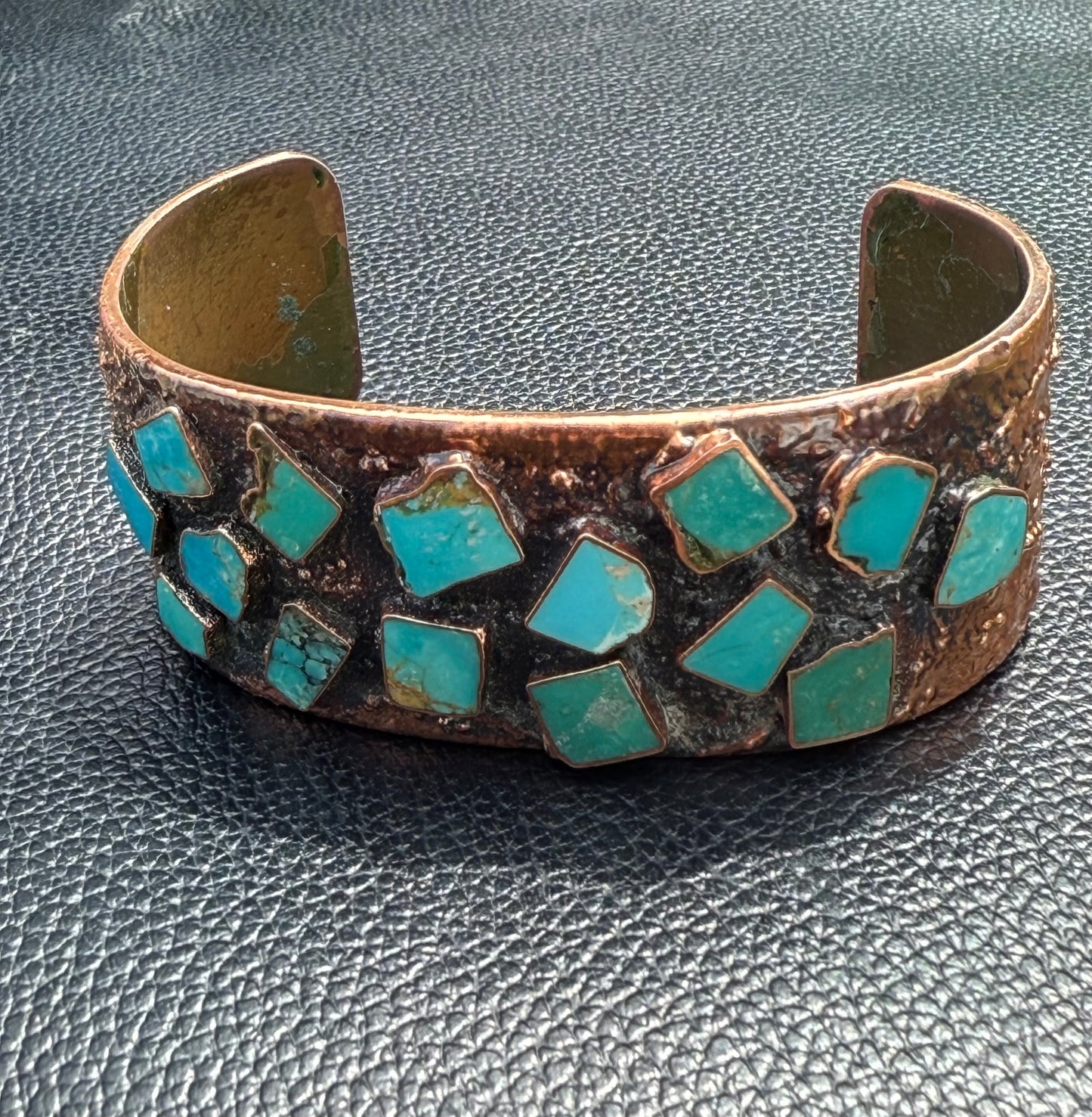 FOR SALE VINTAGE NAVAJO Bell Trading Post Southwestern turquoise 100% copper bracelet Native artists