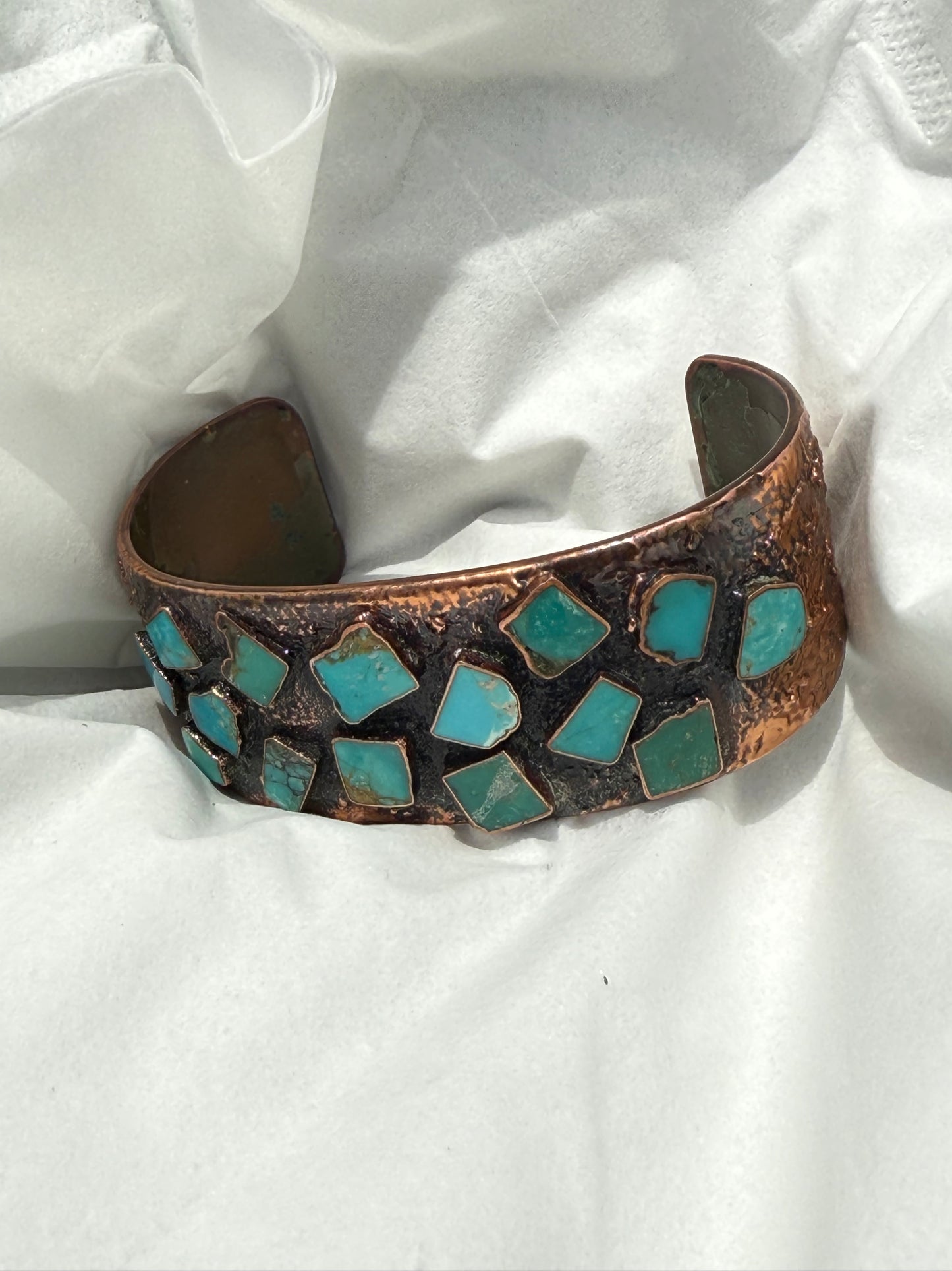 FOR SALE VINTAGE NAVAJO Bell Trading Post Southwestern turquoise 100% copper bracelet Native artists