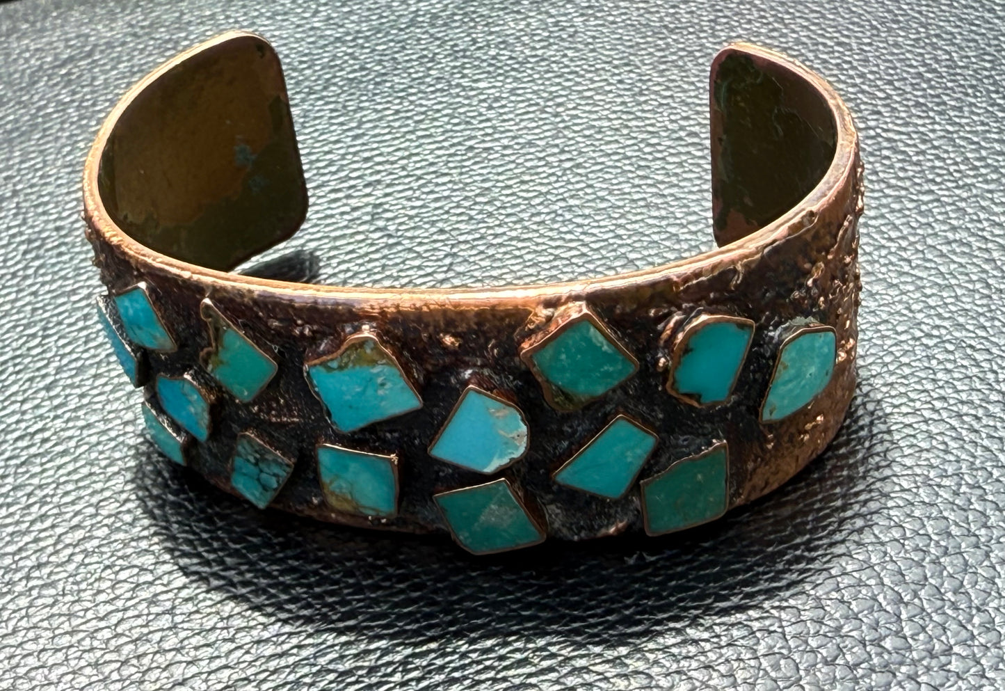FOR SALE VINTAGE NAVAJO Bell Trading Post Southwestern turquoise 100% copper bracelet Native artists