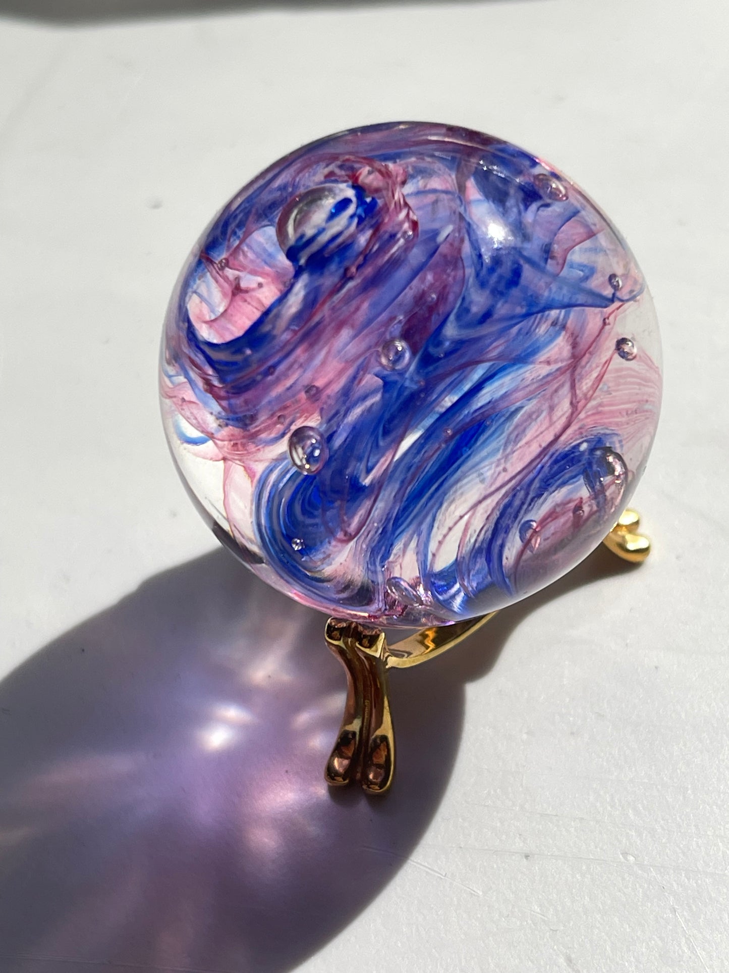 Teign Valley Art Glass Paperweight with gold plate stand TVG England 2.7" Circle