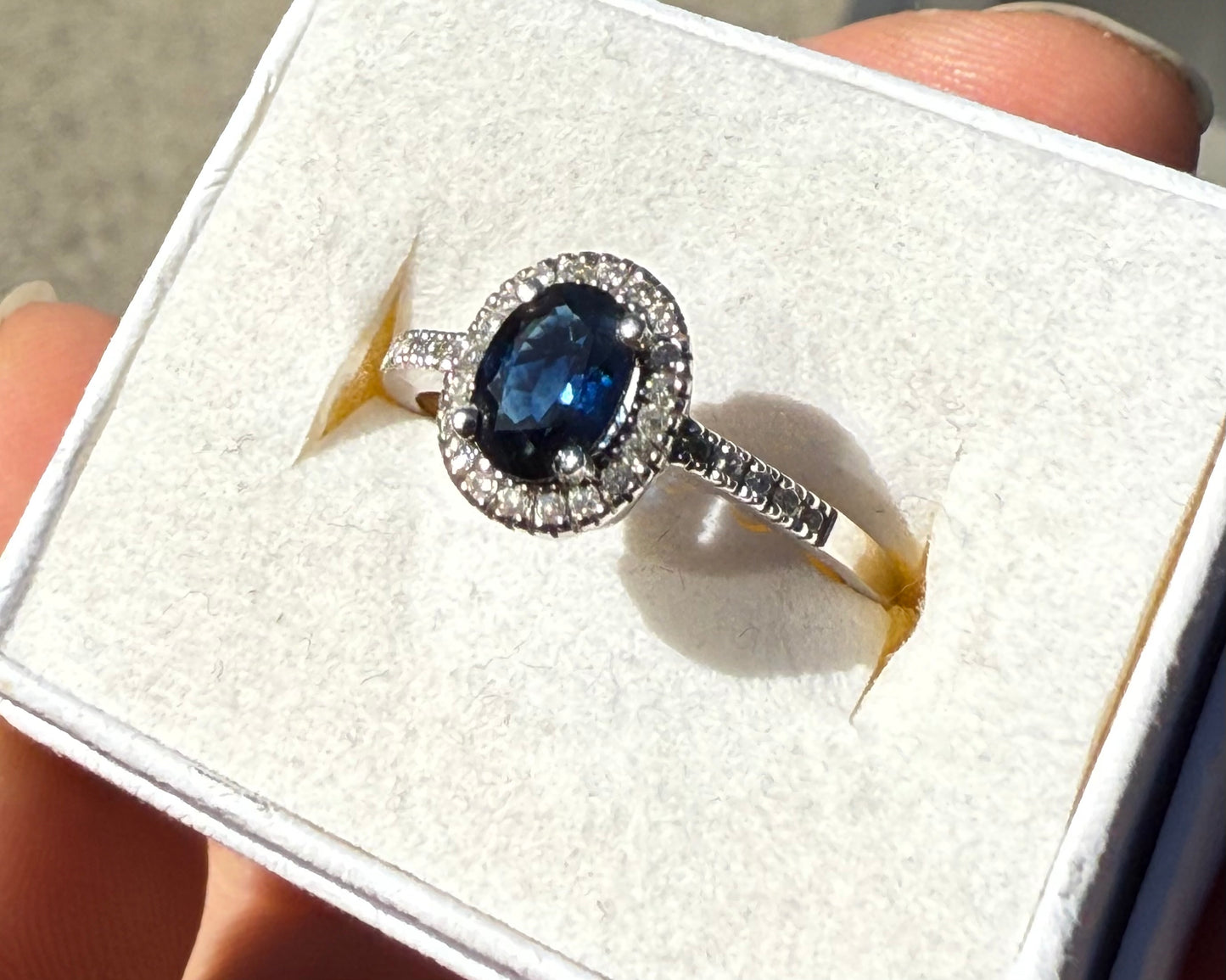 10K WHITE GOLD BLUE SAPPHIRE DIAMONDS RING SIZE 7-1/4 EMA Signature Marking 2.3g